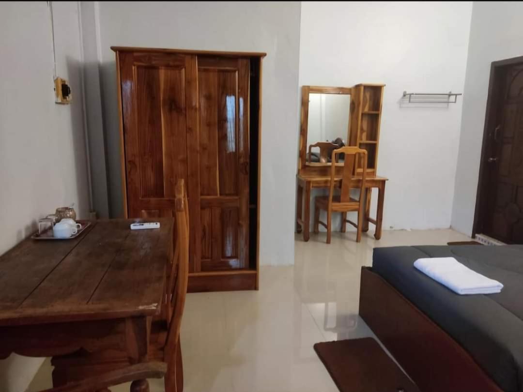 Erawan Guesthouse Pakse Exterior photo