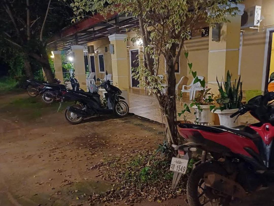 Erawan Guesthouse Pakse Exterior photo