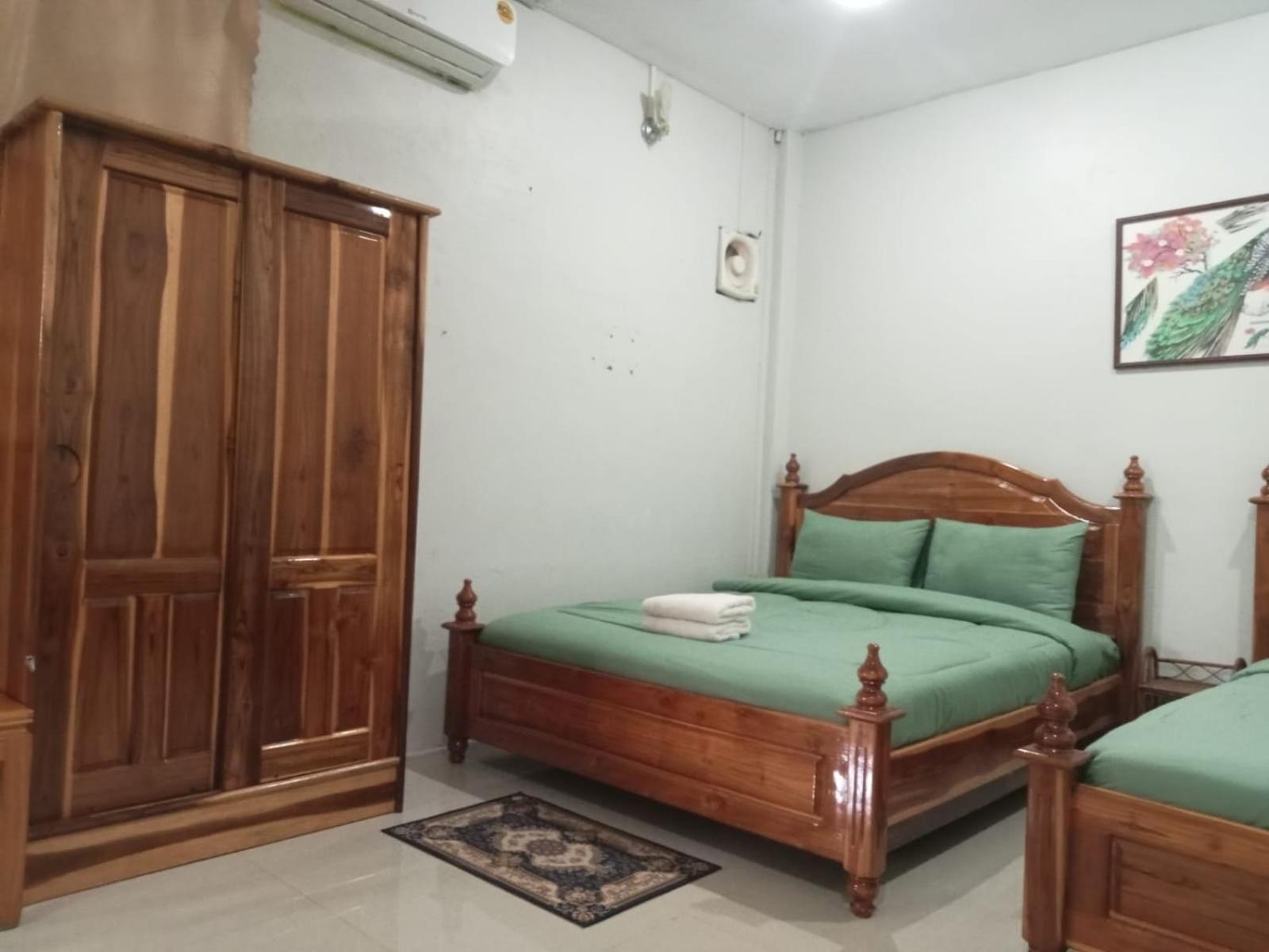 Erawan Guesthouse Pakse Exterior photo