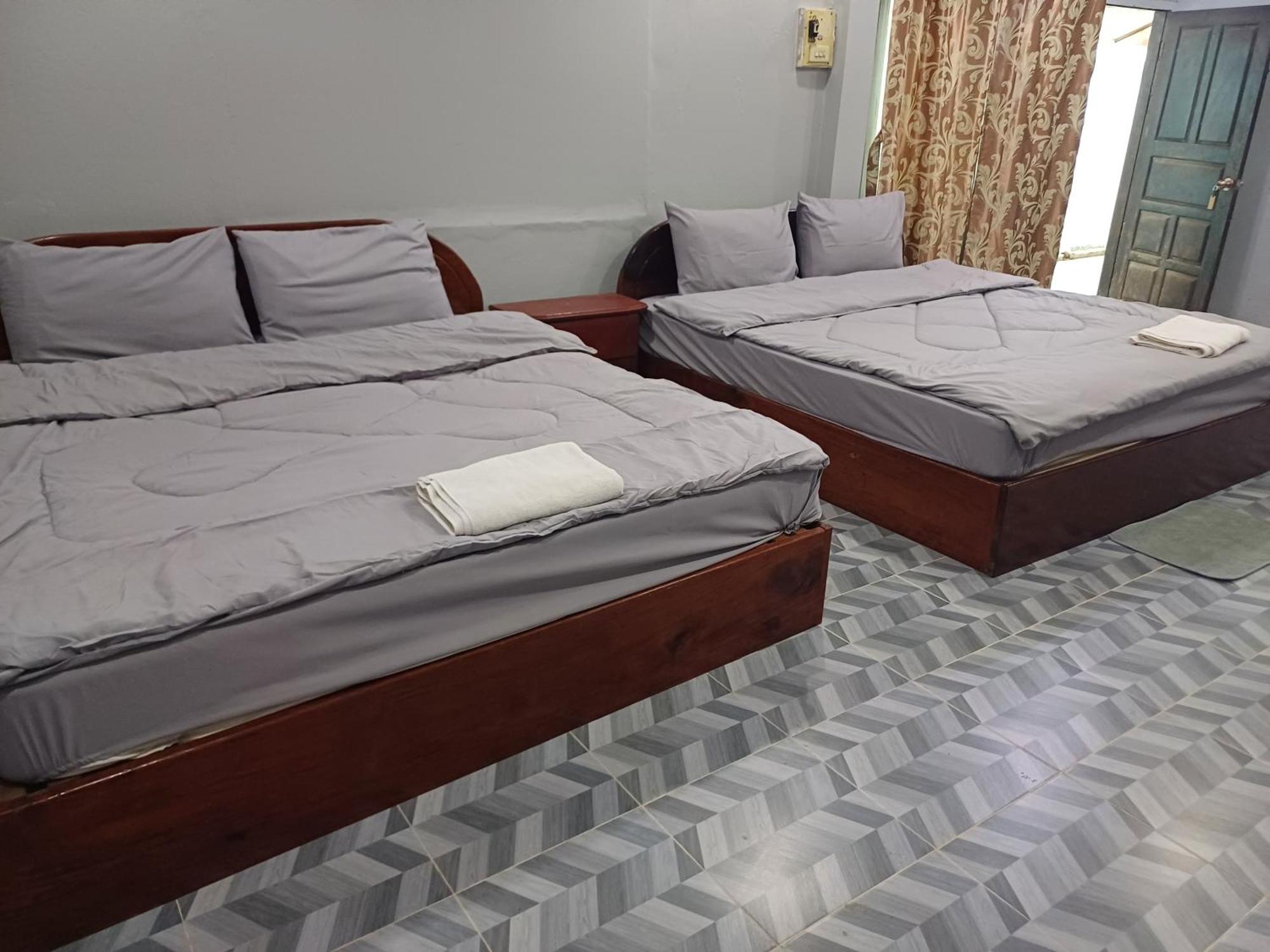 Erawan Guesthouse Pakse Exterior photo
